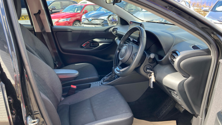Toyota Yaris 1.5 Hybrid Design 5dr CVT Hybrid Hatchback